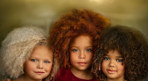 Különleges szépségű gyermekek, különleges hajjal – fotók!