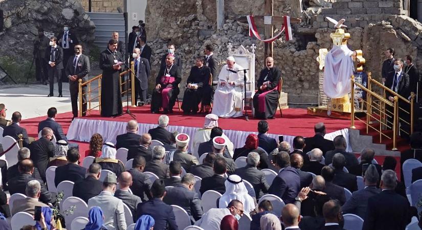 Ferenc pápa: Az iraki egyház él