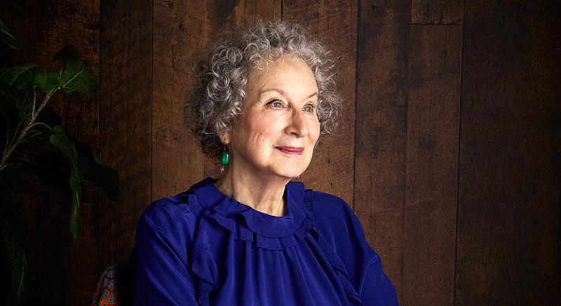 Margaret Atwood dalokat írt a szerelemféltésből meggyilkolt nőkért