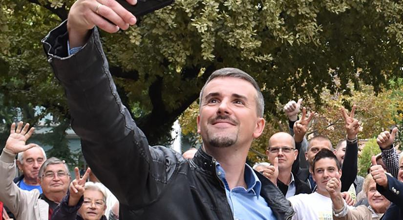 A Jobbik járatta csúcsra a bérkommentelés intézményét