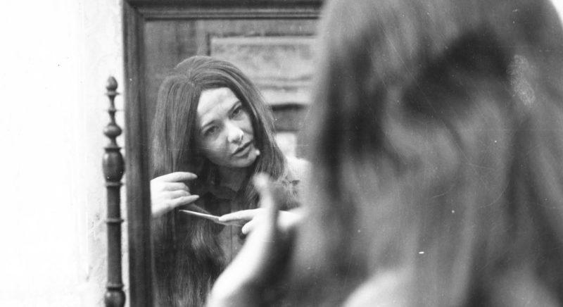 “Színésznők a tükörben” – Fotósorozat Nőnap alkalmából
