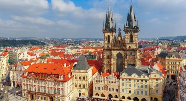 Csehországban is tüntettek a szigorú intézkedések ellen