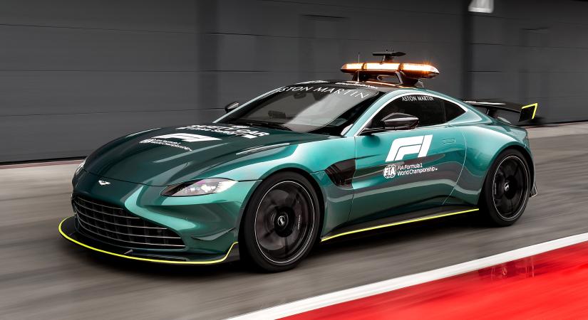 Az Aston Martin megmutatta az F1 új biztonsági autóját
