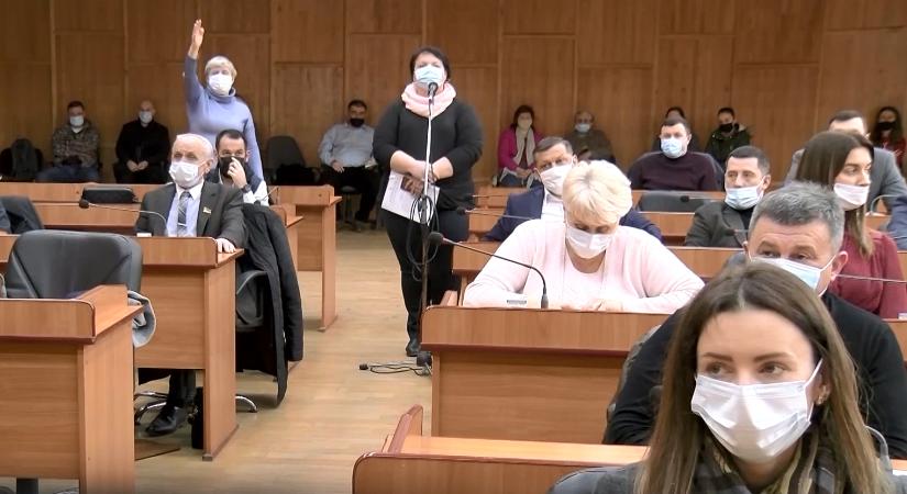 Soron kívüli ülést tartott az Ungvári Városi Tanács (videó)