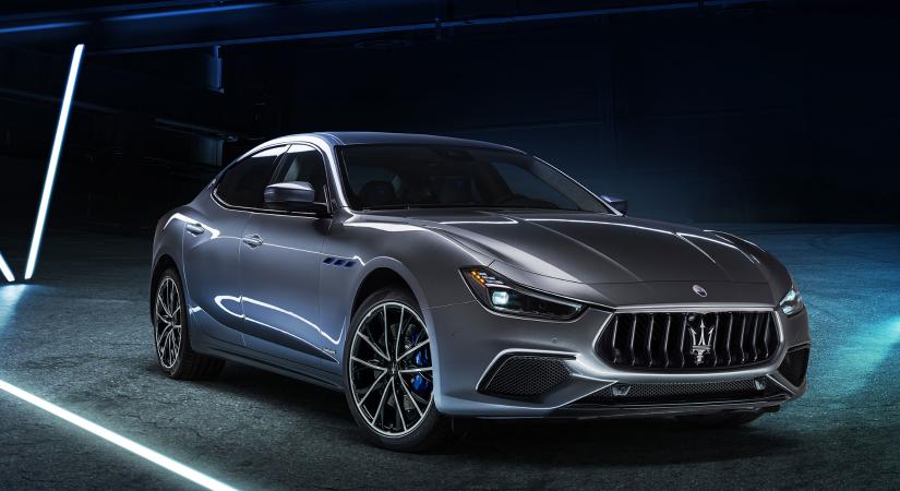 Íme az első hibrid Maserati
