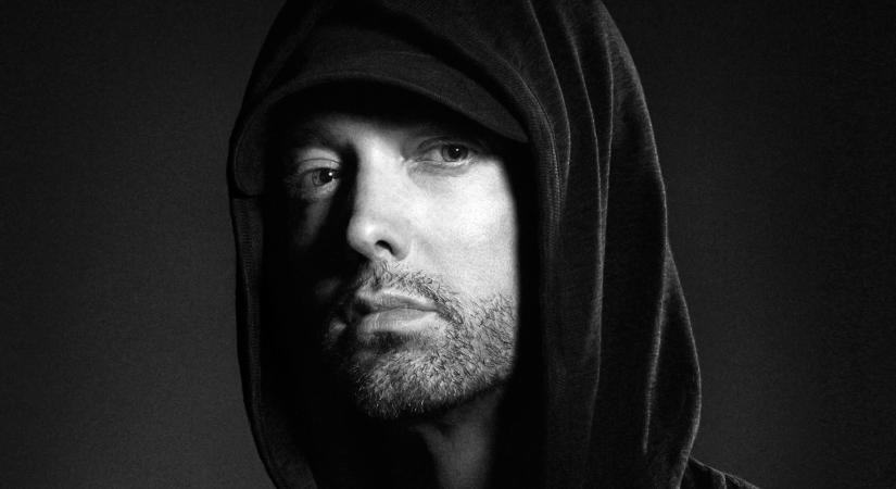 Eminemet is elkezdték csesztetni egy régi dalszövege miatt, a rapper válaszul elküldte a hápogókat a fenébe