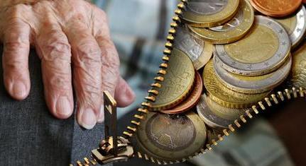 A lengyel nyugdíjasok idén 14. havi nyugdíjat is kapnak