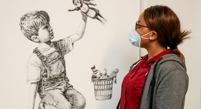 Festménye elárverezésével támogatná a brit egészségügyet Banksy
