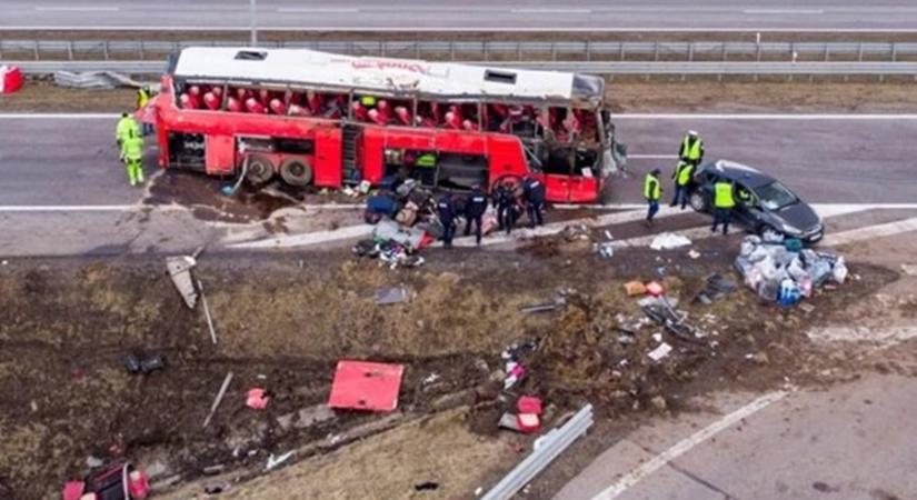 Lengyel buszbaleset: nem voltak hajlandóak kezelni az ukránokat