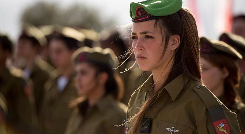Jelentősen növelnék a női tisztek számát az izraeli hadseregben