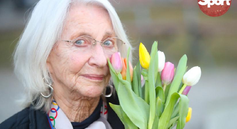 Gyógyszer lenne a világnak – Sákovicsné Dömölky Lídia 85 éves