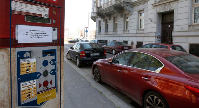 A kormány adóstopja állítja meg a baloldali parkolási sarcokat