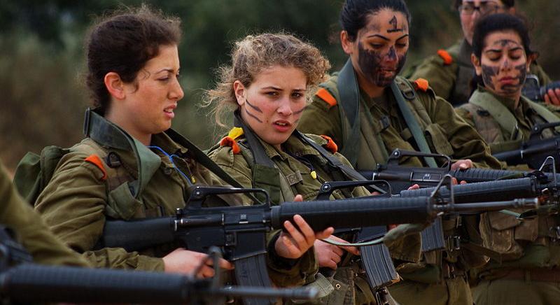 Izrael: több női főtisztet a hadseregbe!