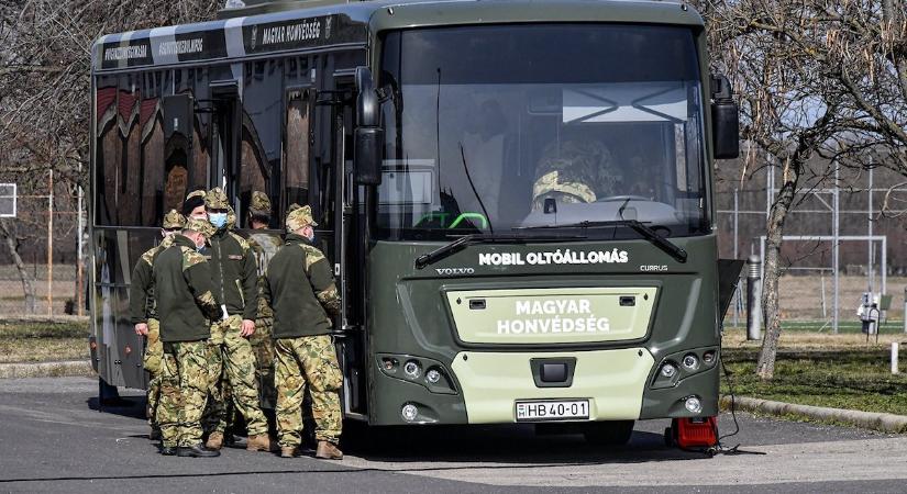 A Magyar Honvédség öt oltóbuszt állított hadrendbe