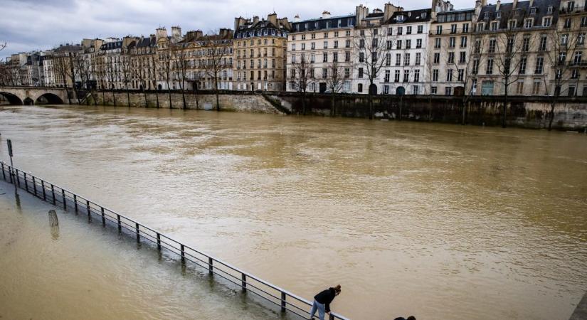 Halállal végződött az iskolai csúfolódás Párizsban