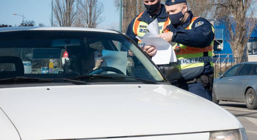 Autózni öv nélkül: így magyarázkodnak a budapesti autósok
