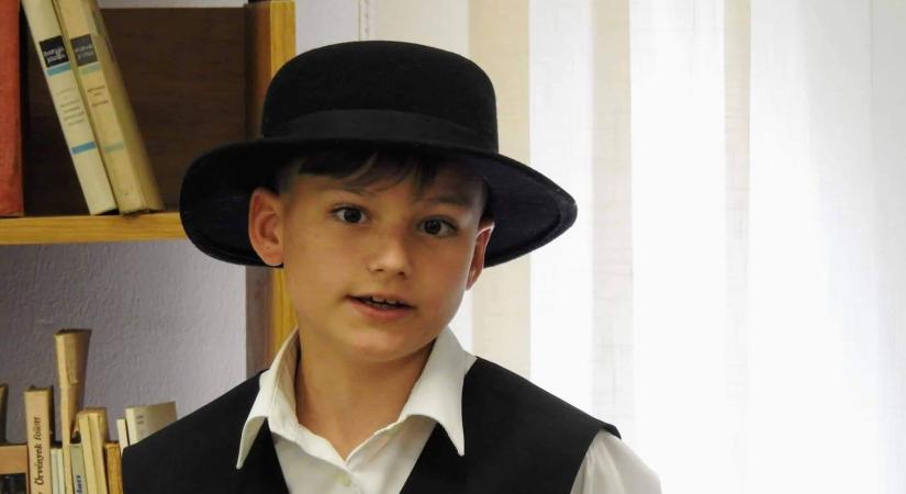 Kiszombori fiú Magyarország legfurfangosabb mesemondója