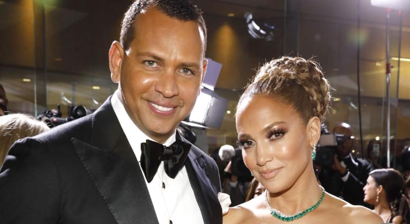 Hoppá: Jennifer Lopezt megcsalta vőlegénye, az énekesnő szakított