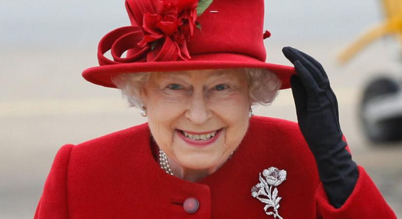 Miért izgat mindenkit II. Erzsébet magassága?