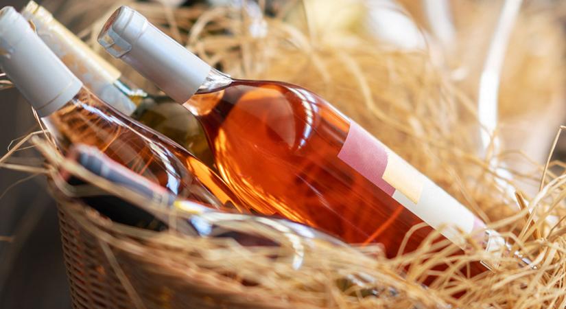Milyen borokat rejtenek a különböző palackformák? A bordói borosüveg a legismertebb