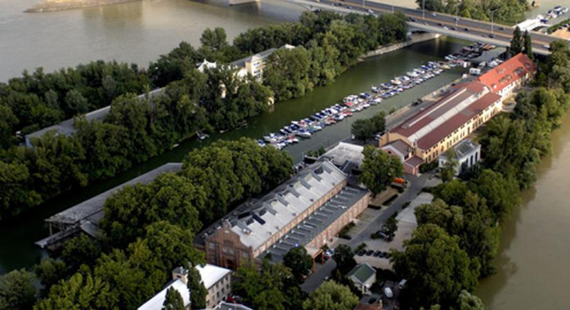 Vizoviczki hajógyári szórakozóhelyein hozna létre popközpontot Demeter Szilárd