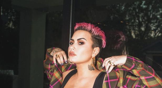 Demi Lovato bevallotta, túladagolása napján kihasználták szexuálisan
