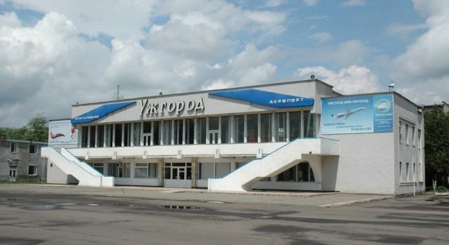 A kormány elfogadta az Ukrajna és Szlovákia között megkötött egyezményt az ungvári repülőtér újraindításával kapcsolatban
