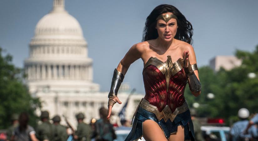 Hat és fél percen keresztül bakiznak a Wonder Woman 1984 színészei
