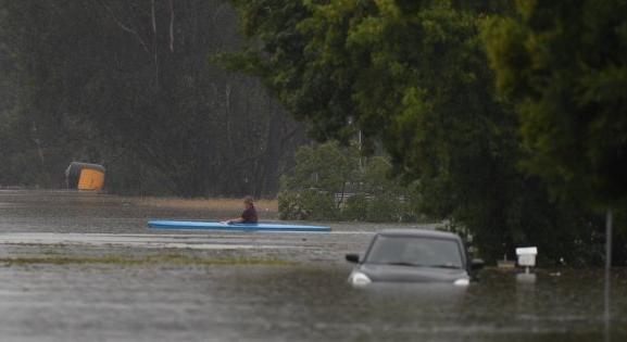 Ausztráliában 60 éve nem volt ilyen súlyos árvíz: ezreket menekítenek ki