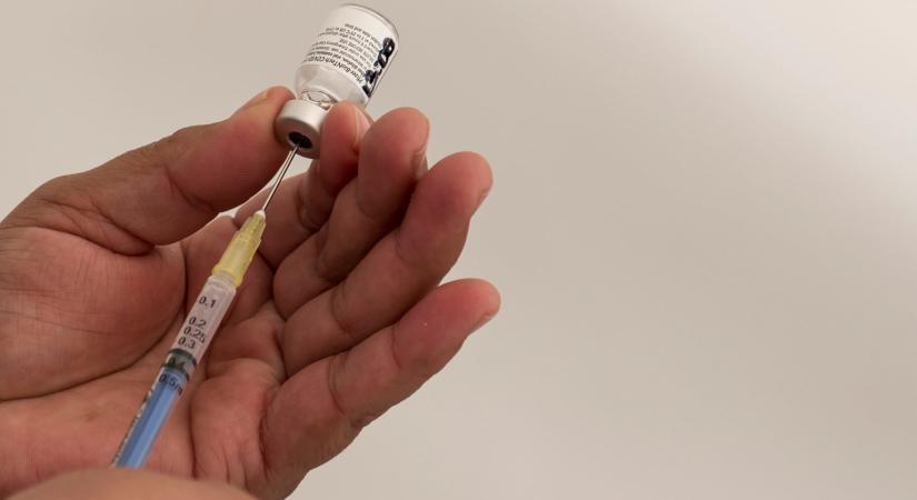 Megerősítette az OGYÉI is a két új vakcina engedélyezésének hírét