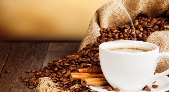 Egy erős kávé fokozhatja a zsírégetést - Blikk