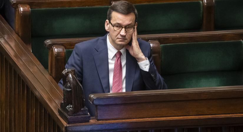 Saját kormánya ellen kezdeményezett bizalmi szavazást a lengyel miniszterelnök