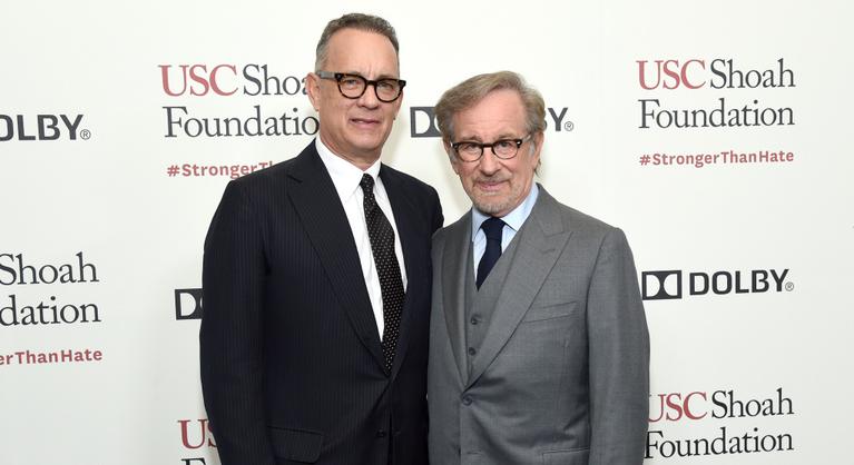 Tom Hanks és Steven Spielberg kivívta az angol falu haragját