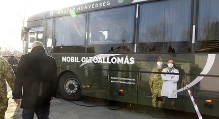 Magyar honvédségi oltóbuszokat helyeztek tesztüzembe