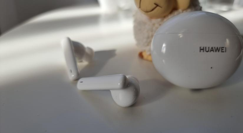 Huawei FreeBuds 4i: Nagyszerű ár-érték arányú true wireless fülhallgató aktív zajszűréssel