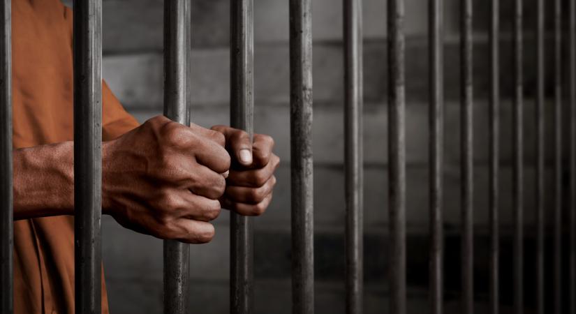 Több mint hét év fegyházra ítélték a kiskunmajsai rablót