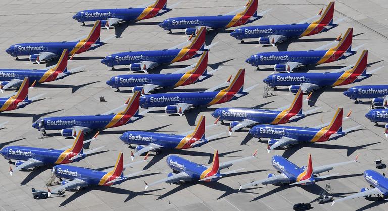 A világ legnagyobb diszkont légitársasága a hajtóműproblémák ellenére kitart a Boeingek mellett