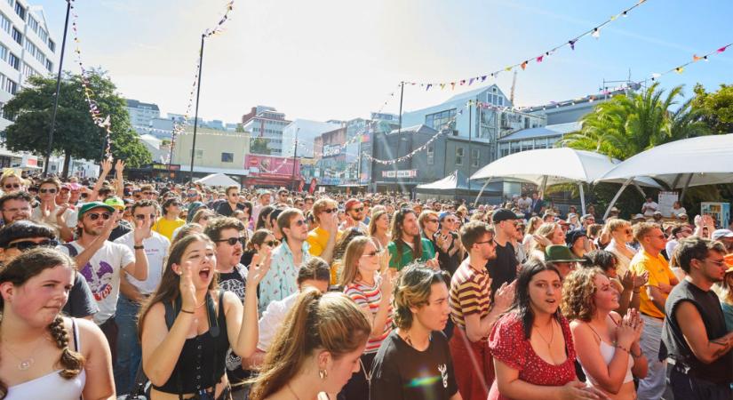 Százhúszezren vettek részt az új-zélandi zenei fesztiválon