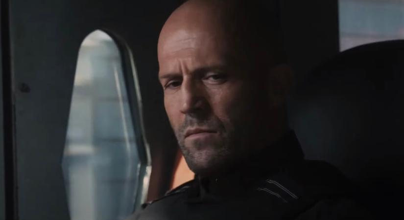 Jason Statham biztonsági őrként sem kímél senkit Guy Ritchie filmjében