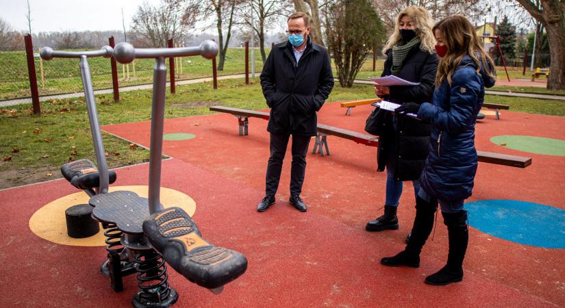 Változik a játszóterek nyitvatartása