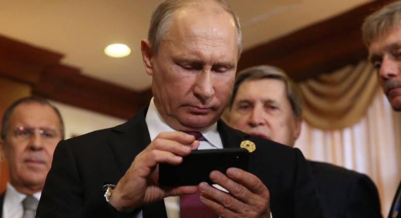 Oroszországban már csak olyan mobilok árulhatók, amiken orosz szoftver is van