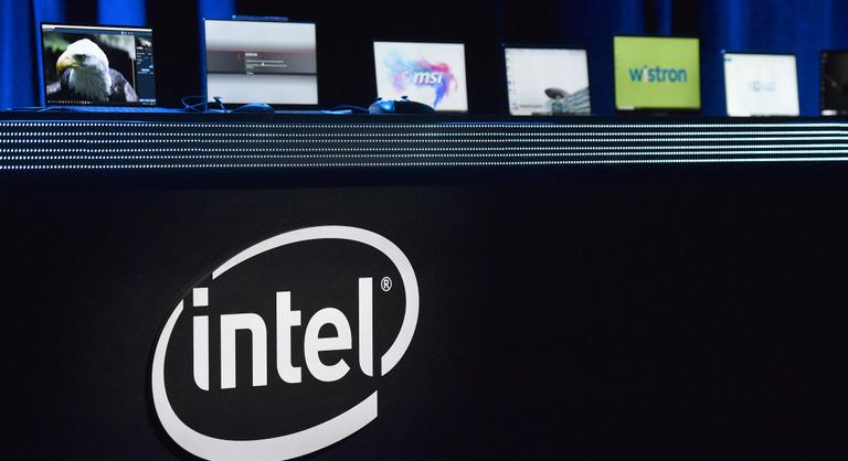 Lehallgatással vádolják az Intelt
