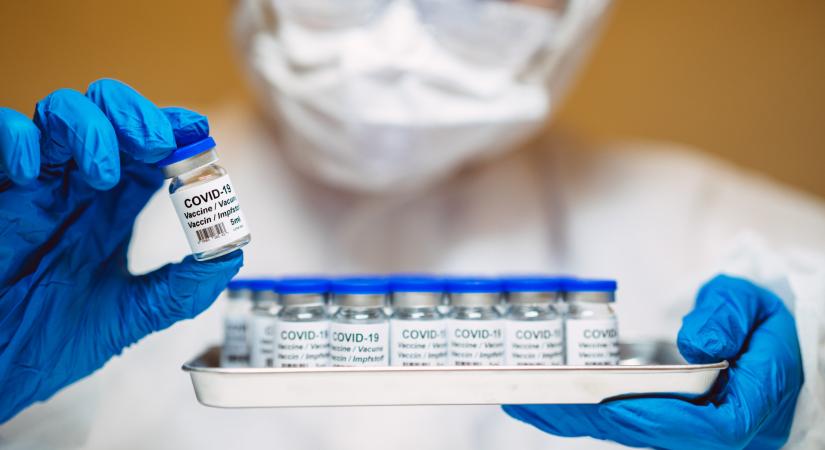 15 millió adag vakcina ment veszendőbe, mert összecserélték az alapanyagokat