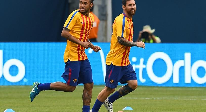 Kezdődik: Neymar Messi miatt ingyen visszamenne Barcelonába?