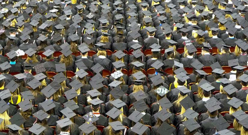 Háromszor annyi diákhitelt vettek fel 2020-ban, mint egy évvel korábban