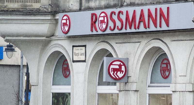 Fontos bejelentést tett Rossmann