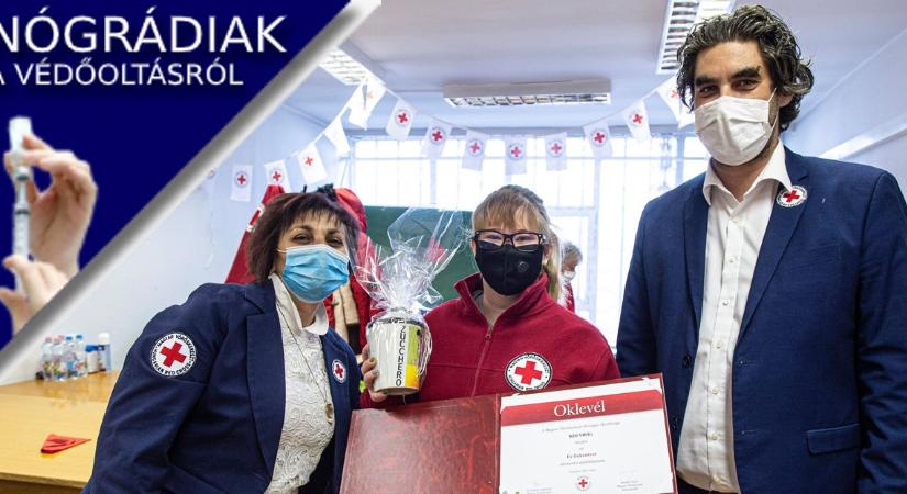 A Magyar Vöröskereszt Nógrád megyei igazgatója mindenkit arra buzdít, hogy vegye fel az oltást