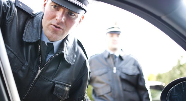 Brutális szigorítás jön: a jogosítvány nélküli vezetésért akár 3 év börtön járhat