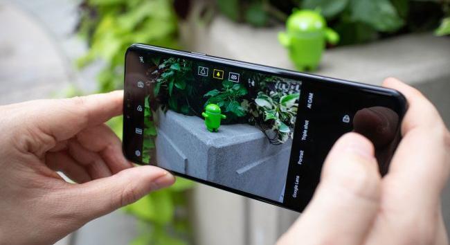 Három évnyi Android frissítést ígér az LG a telefonjaira