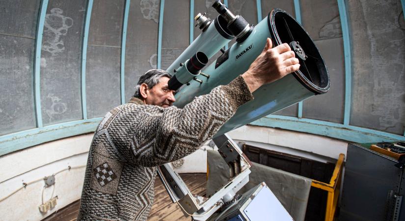 Több mint 30 éve pásztázzák az eget Gedőcz-tetőről: már sarki fényt is fotóztak a csillagvizsgálóból